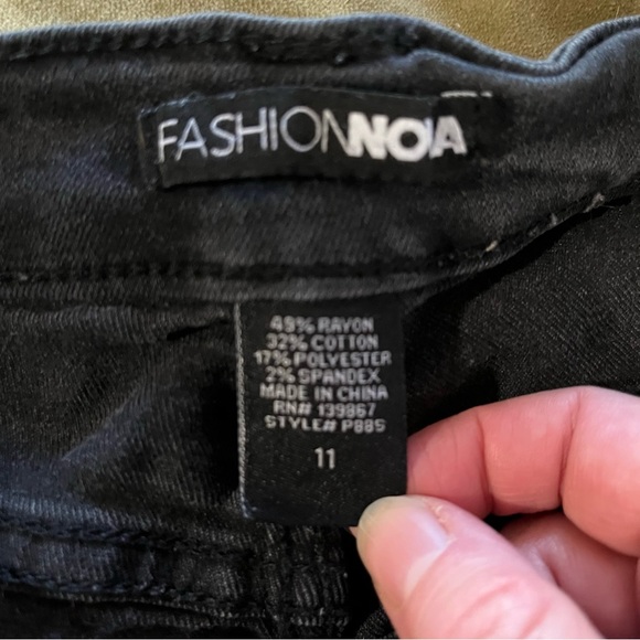Fashion Nova snatched jeans! - Picture 4 of 7